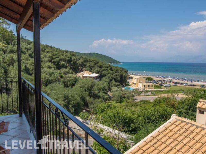 Фотография Chrismos Luxury Suites & Studios
