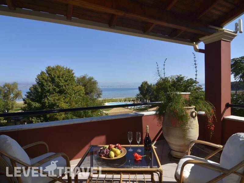 Фотография Chrismos Luxury Suites & Studios