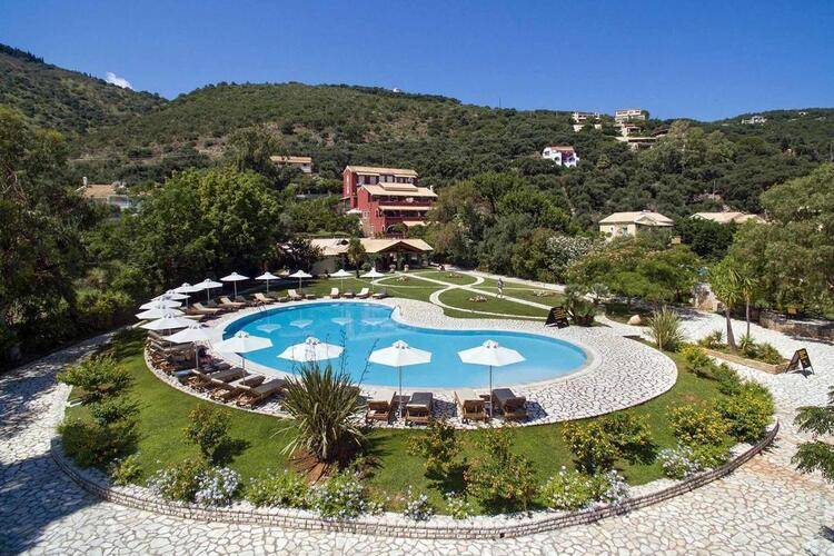 Chrismos Luxury Suites & Studios