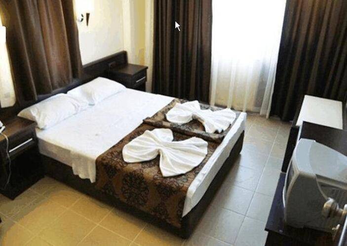 Green Palm Hotel
