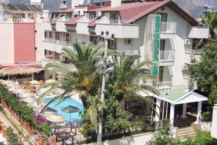 Green Palm Hotel