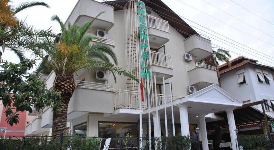 Green Palm Hotel