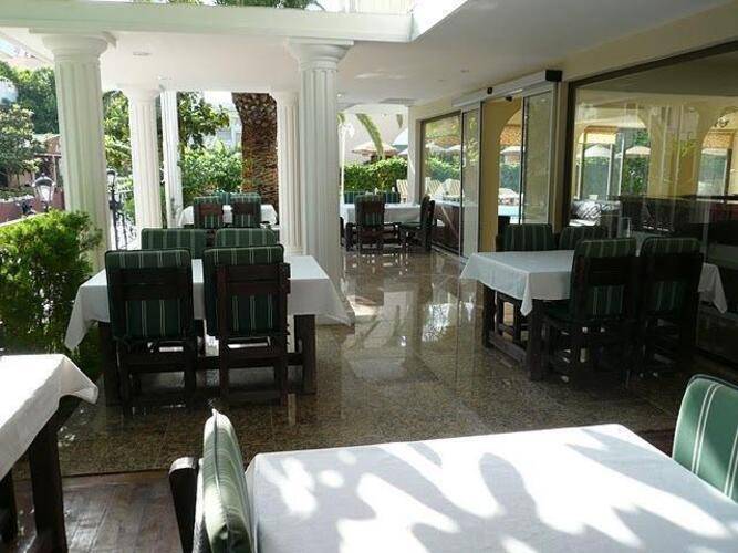 Green Palm Hotel