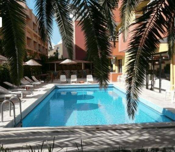 Green Palm Hotel