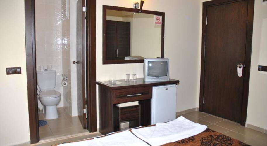 Green Palm Hotel