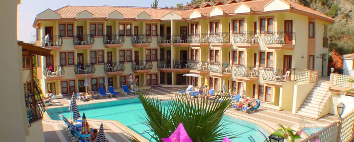 Belcehan Beach Hotel