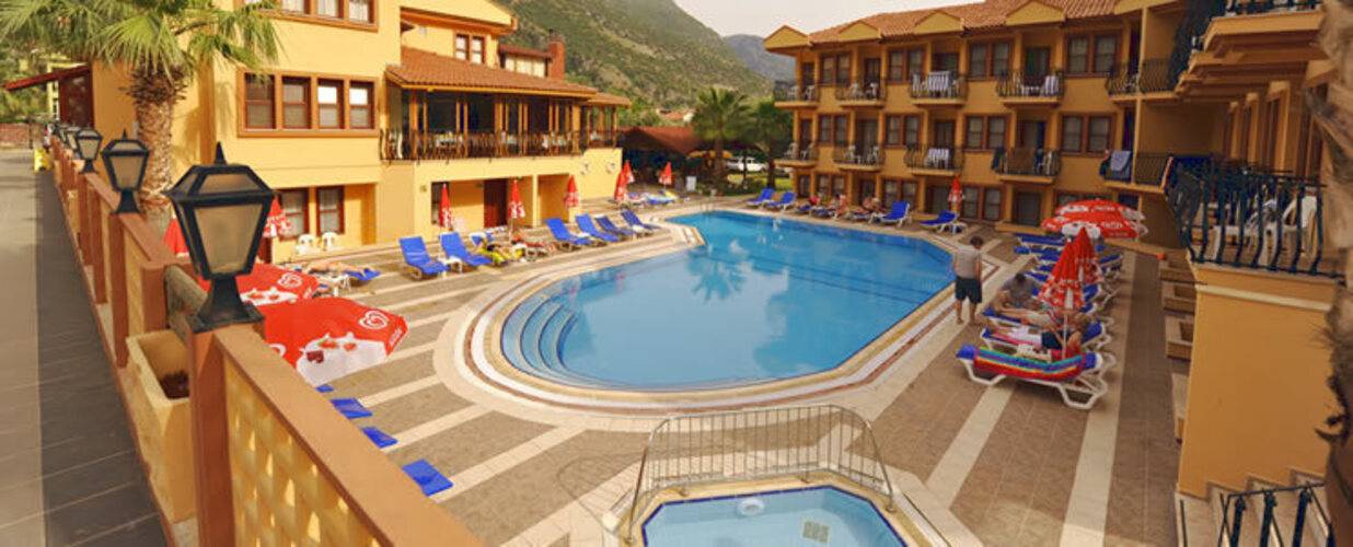 Belcehan Beach Hotel