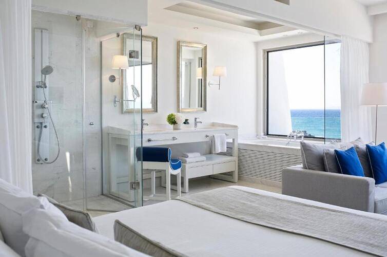 Knossos Beach Bungalows & Suites