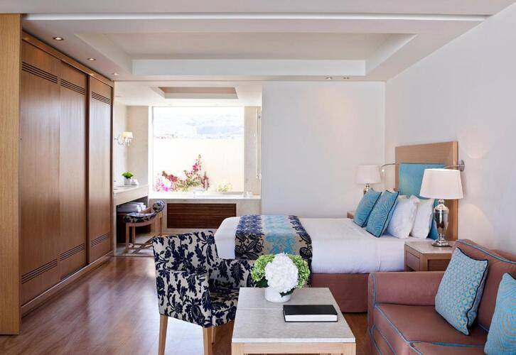 Knossos Beach Bungalows & Suites
