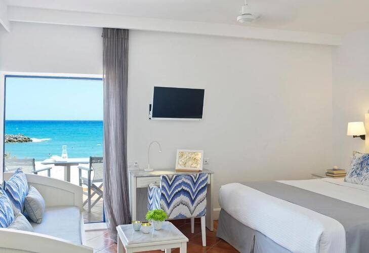 Knossos Beach Bungalows & Suites