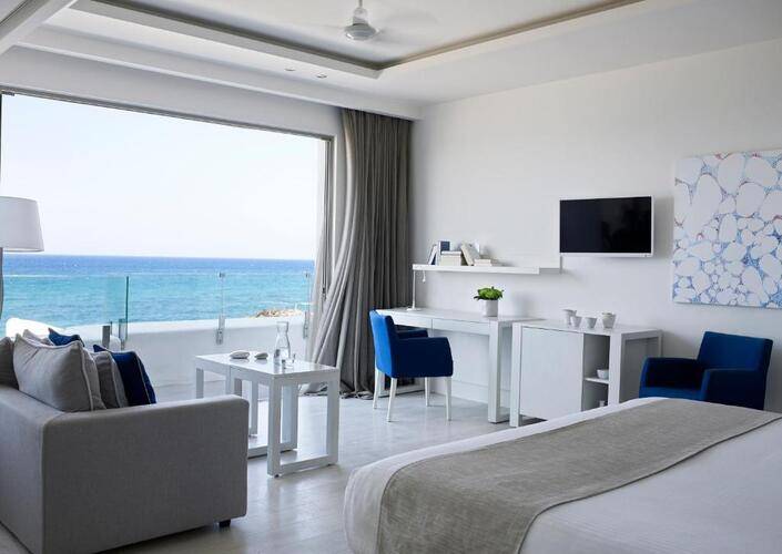 Knossos Beach Bungalows & Suites