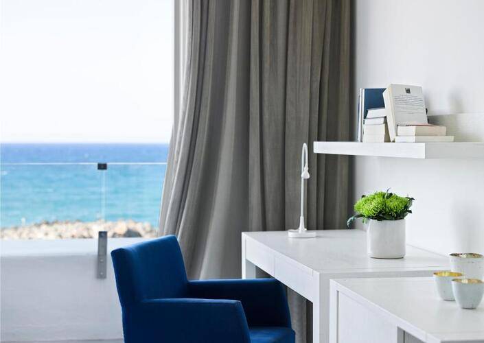 Knossos Beach Bungalows & Suites