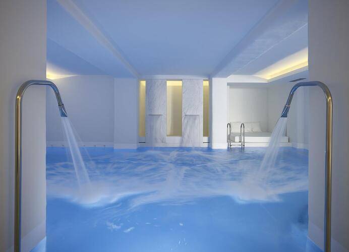 Knossos Beach Bungalows & Suites