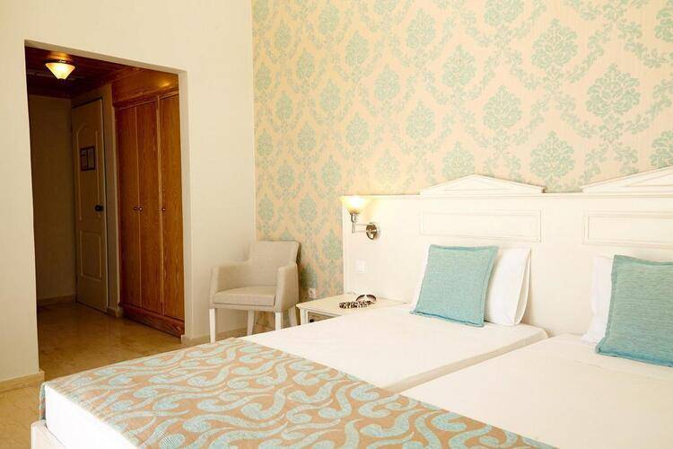 Smartline Arion Palace (Adults Only 16+)