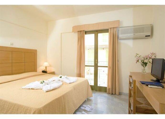 Mare Olympus Apartments