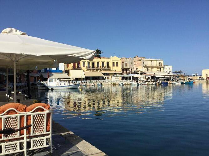 Minos Hotel