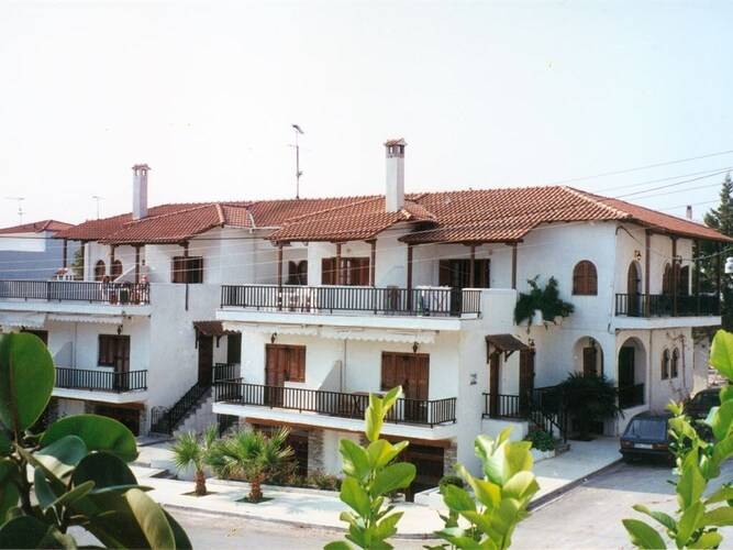 Tzogalis Apartments
