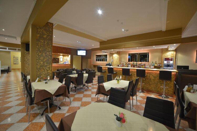 Angelina Hotel