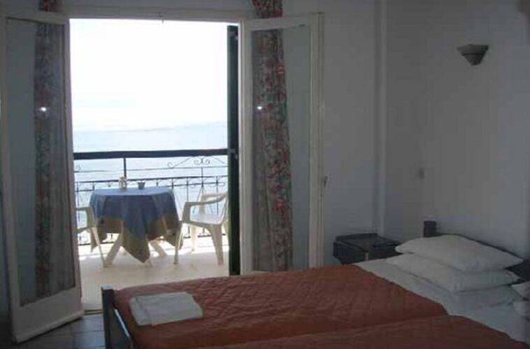 Loutrouvia Hotel