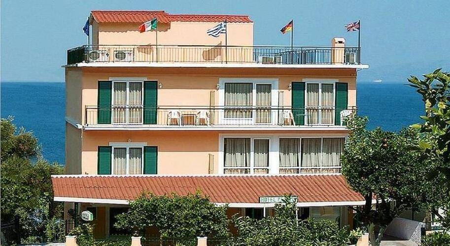 Perama Hotel