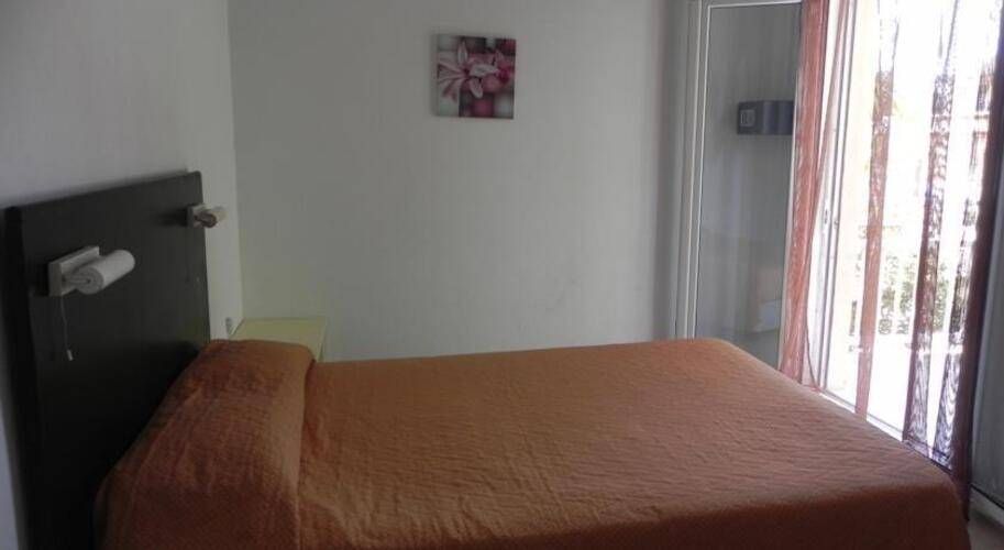 Primavera Hotel