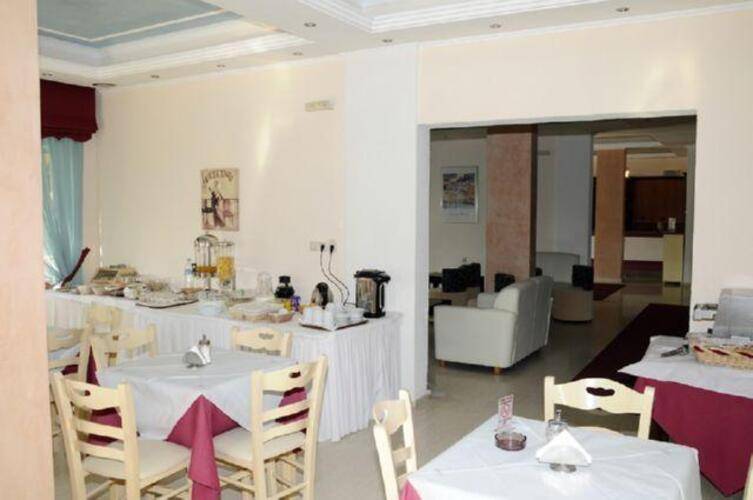 Primavera Hotel