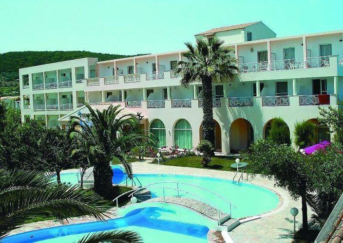 Three Stars Hotel