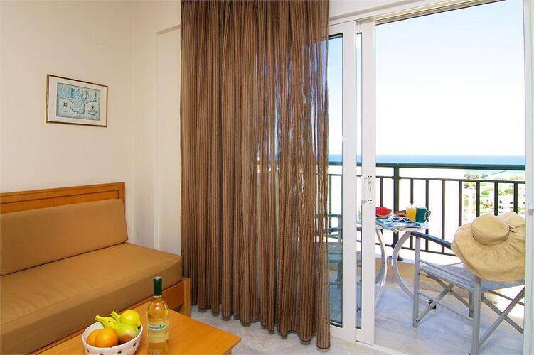 Radamanthys Apartments