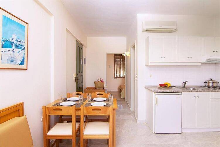 Radamanthys Apartments