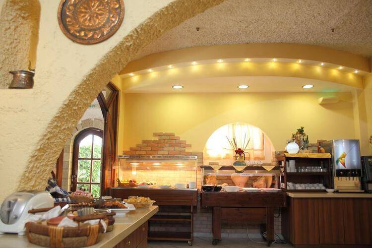 Erato Hotel