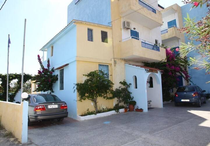 Handakas Hotel