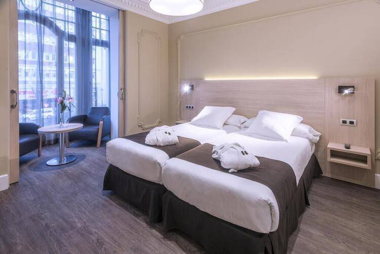 Serhs Rivoli Ramblas Hotel — фото 4