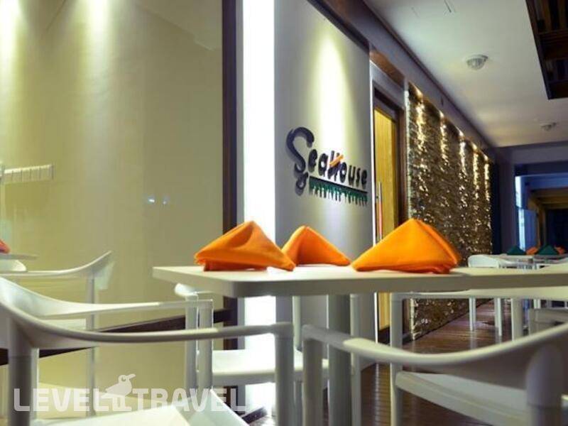 Фотография Seahouse Maldives Top Deck Hotel