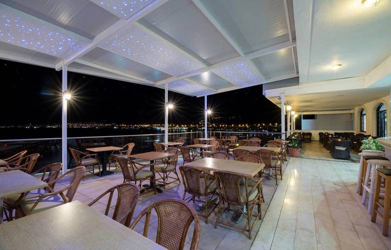 Horizon Beach Hotel
