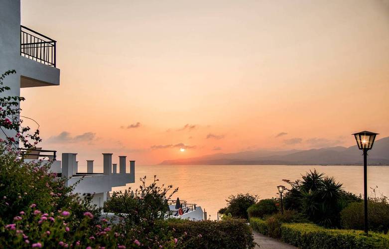 Horizon Beach Hotel