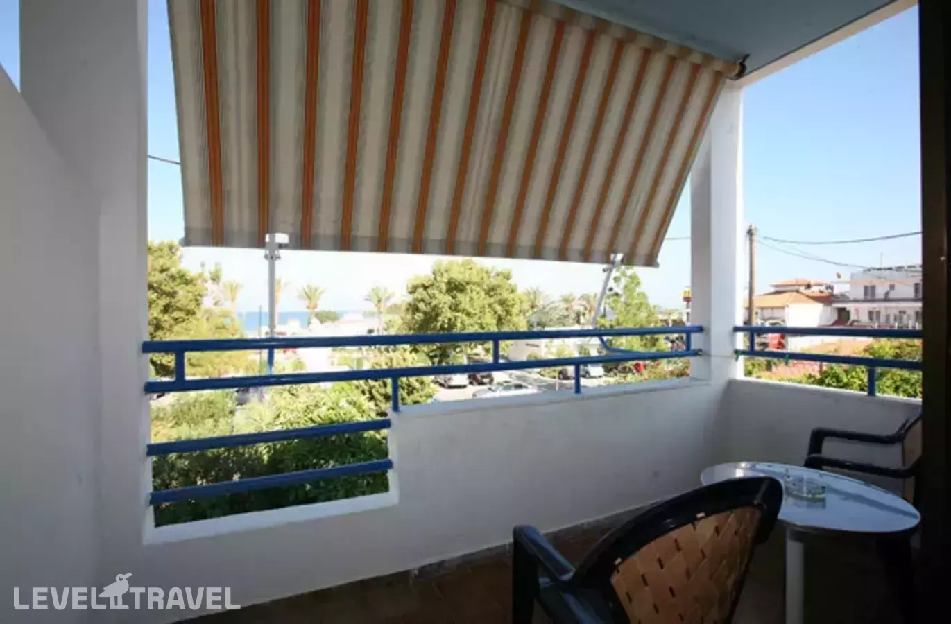 Reni Studios & Apartments