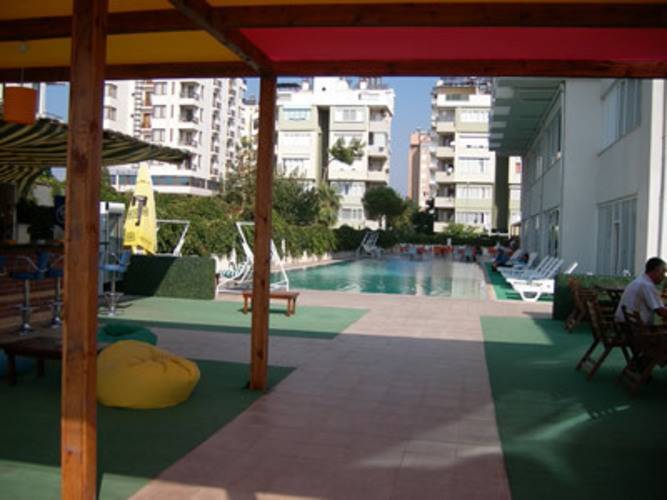 Kristal Beach Hotel