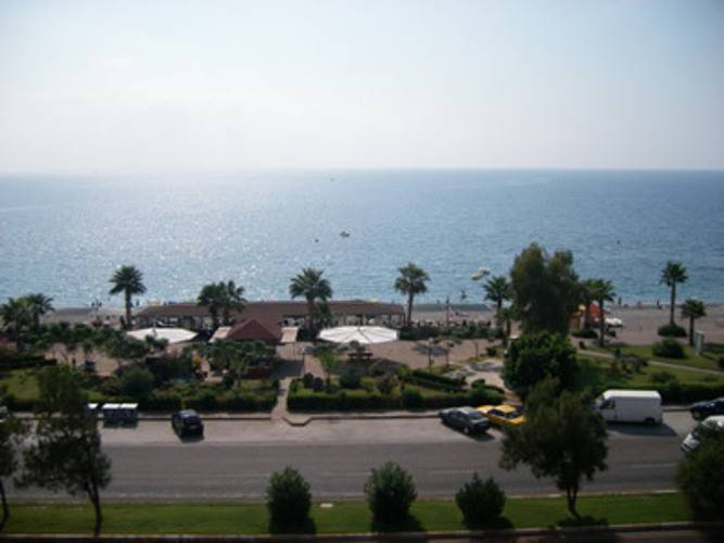 Kristal Beach Hotel