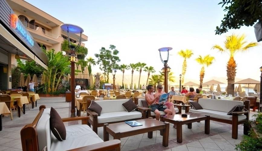 Maris Beach Hotel
