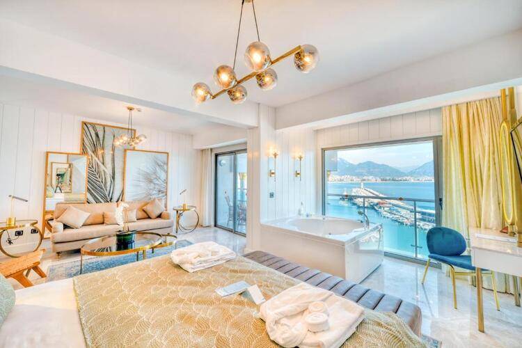 Numa Port Hotel (Ex.Quattro City Seaport Hotel)
