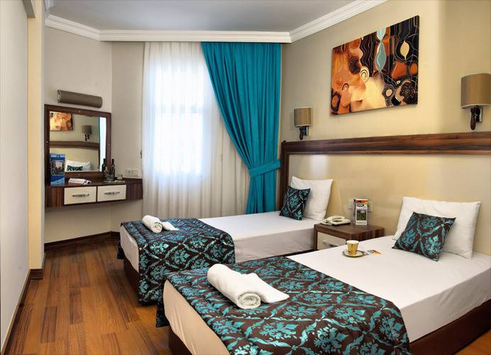 Flora Suites Hotel