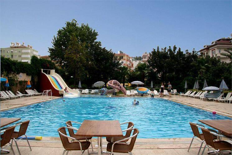 Elysee Garden Family Hotel