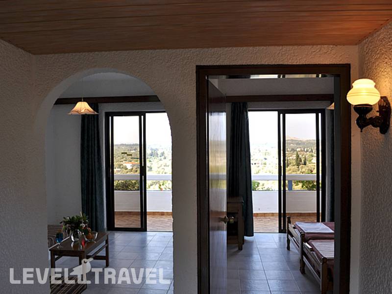 Фотография Karavos Hotel Apartments