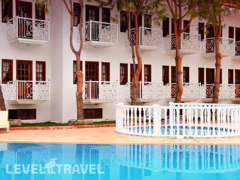 Фотография White Hotel