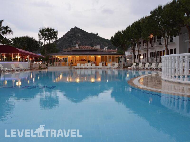 Фотография White Hotel