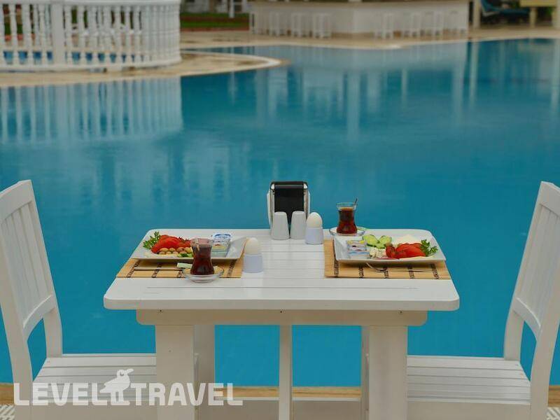 Фотография White Hotel