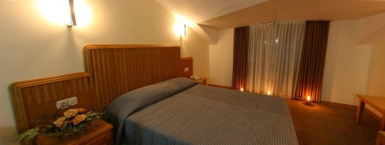 Belcehan Deluxe Hotel