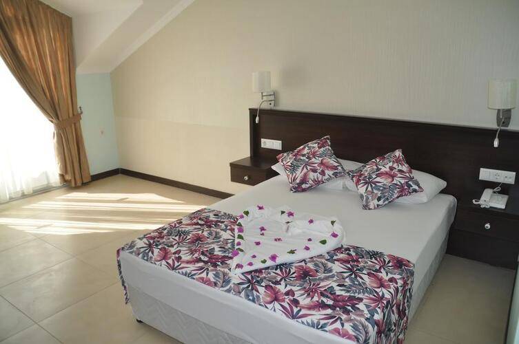 Sunshine Holiday Resort