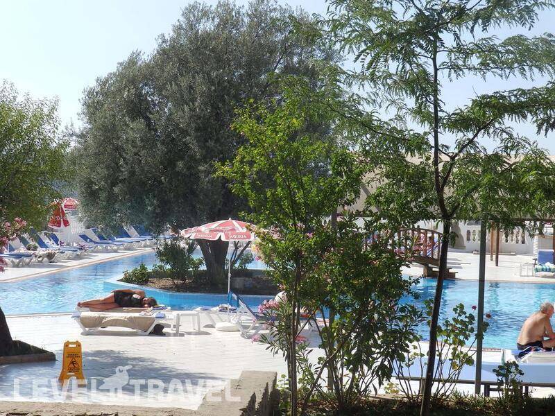 Фотография Sunshine Holiday Resort