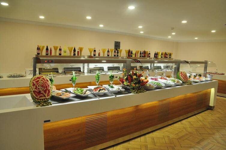 Sunshine Holiday Resort